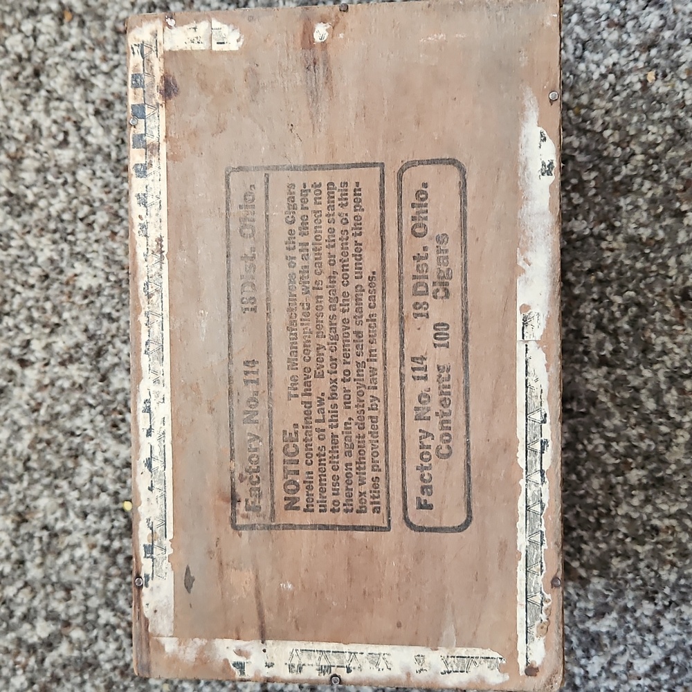 Vintage Rustic Garcia Sweets Wooden Cigar Box - Picture 4 of 8